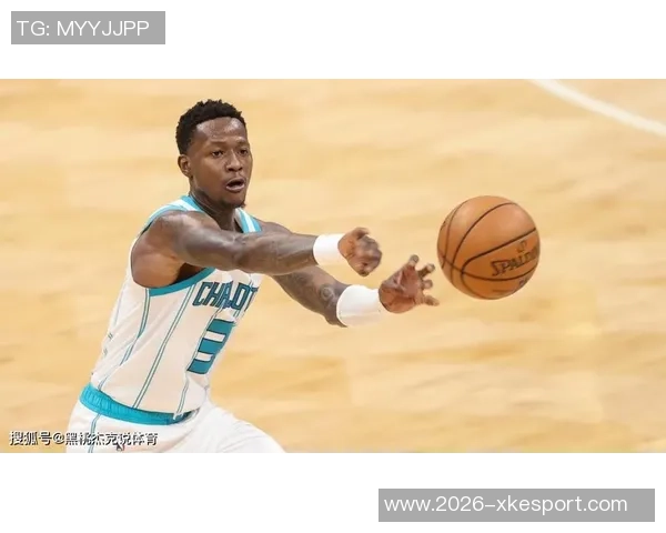 罗齐尔出庭时手铐脚镣加身穿着黄蜂队连帽衫引发关注